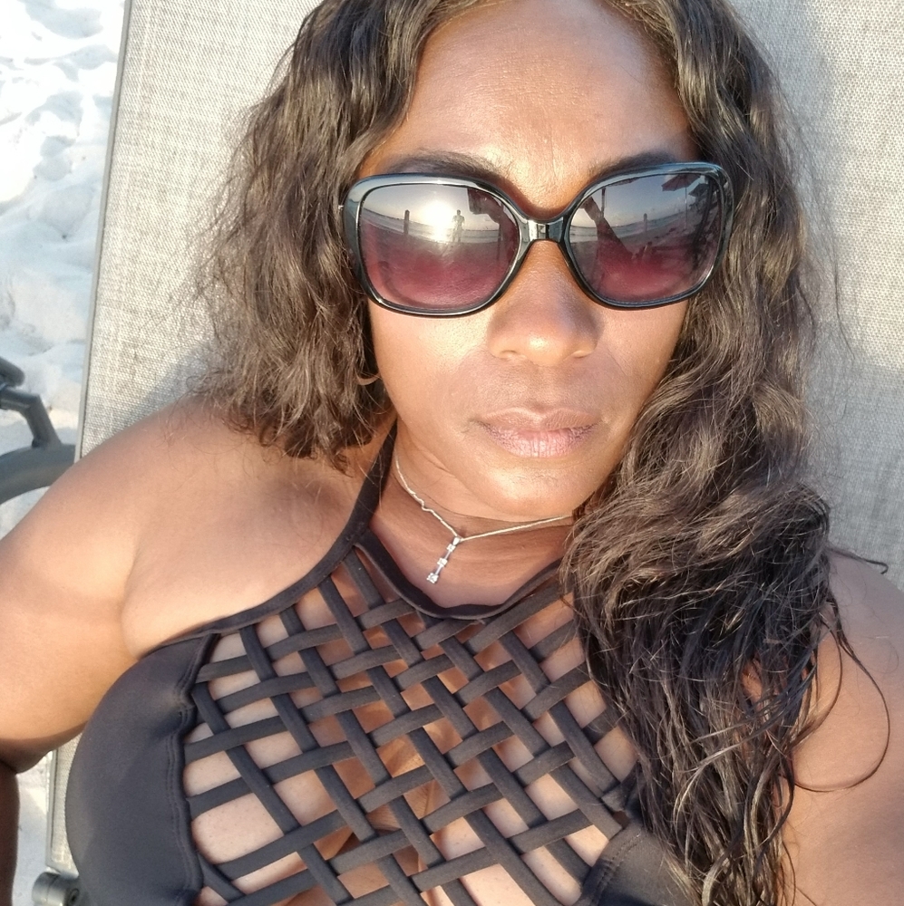 Meet your Posher, Flirtisha